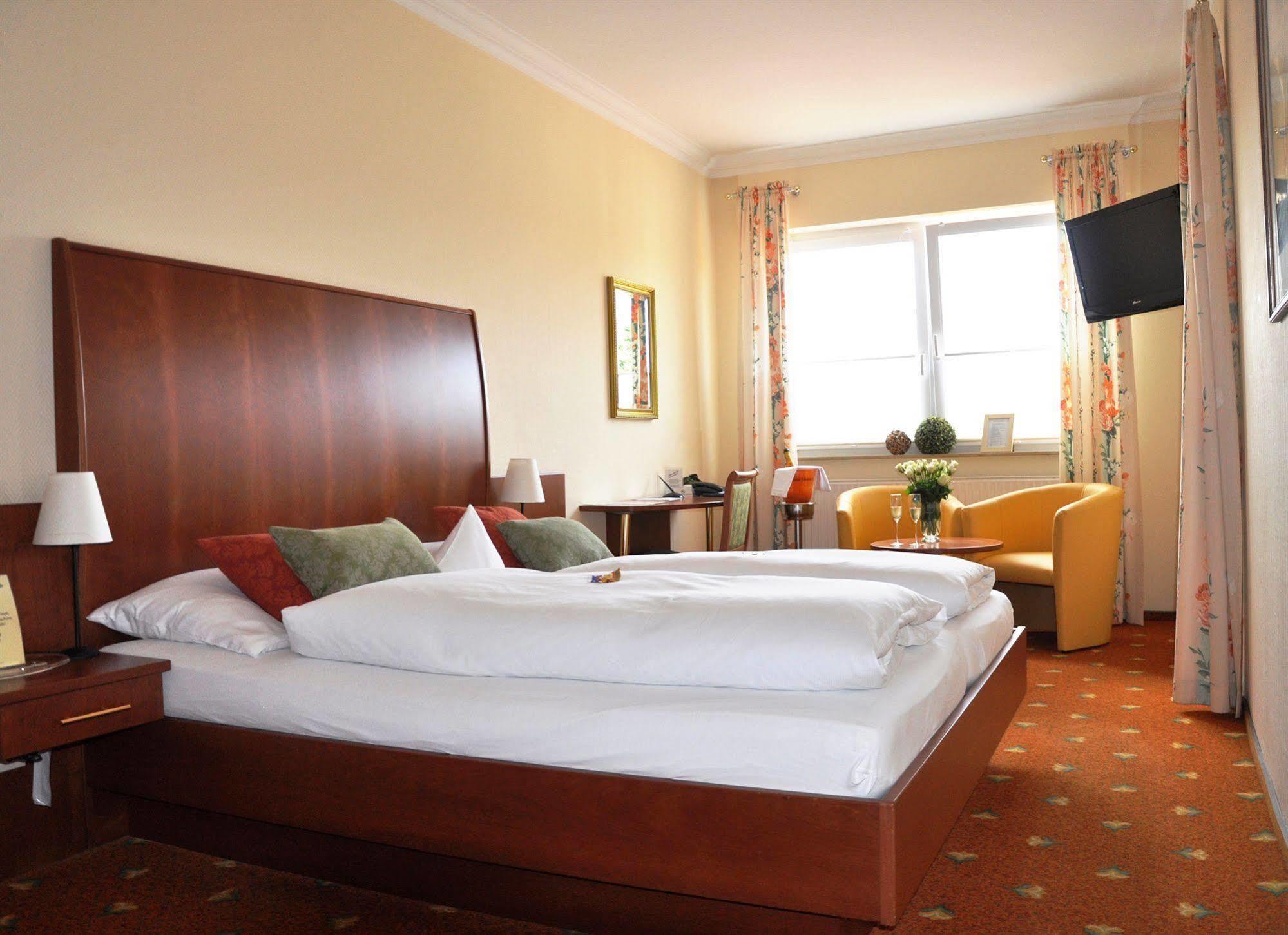 Hotel Zur Post New Style Garrel Exterior photo