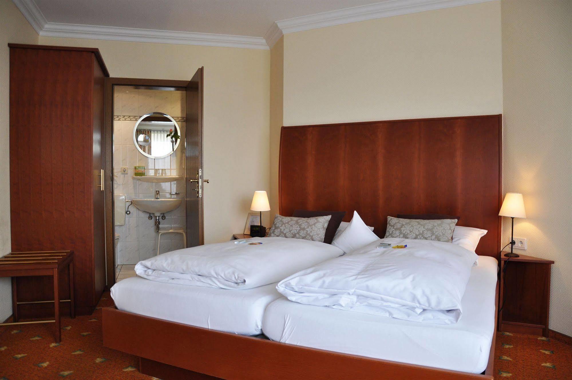 Hotel Zur Post New Style Garrel Exterior photo